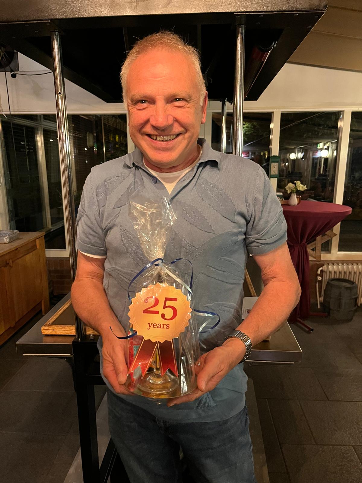 Pim 25 jaar vrijwilliger Marveldtoernooi